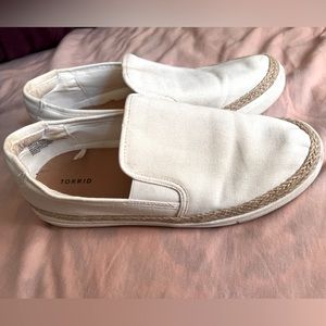 Torrid 12WW canvas slides